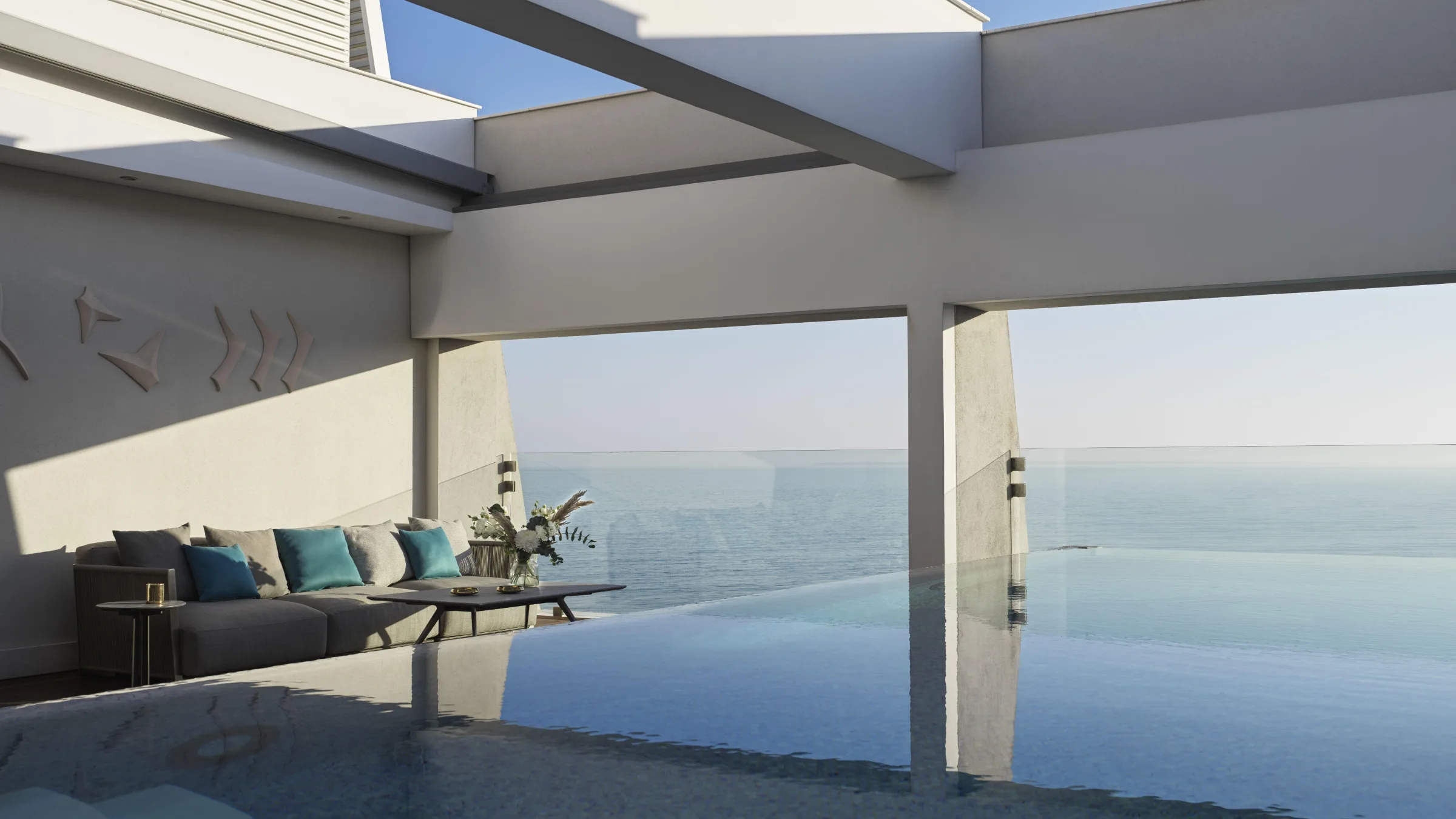 Parklane Limassol Accommodation Diamond Suite Terrace with pool 02 LR