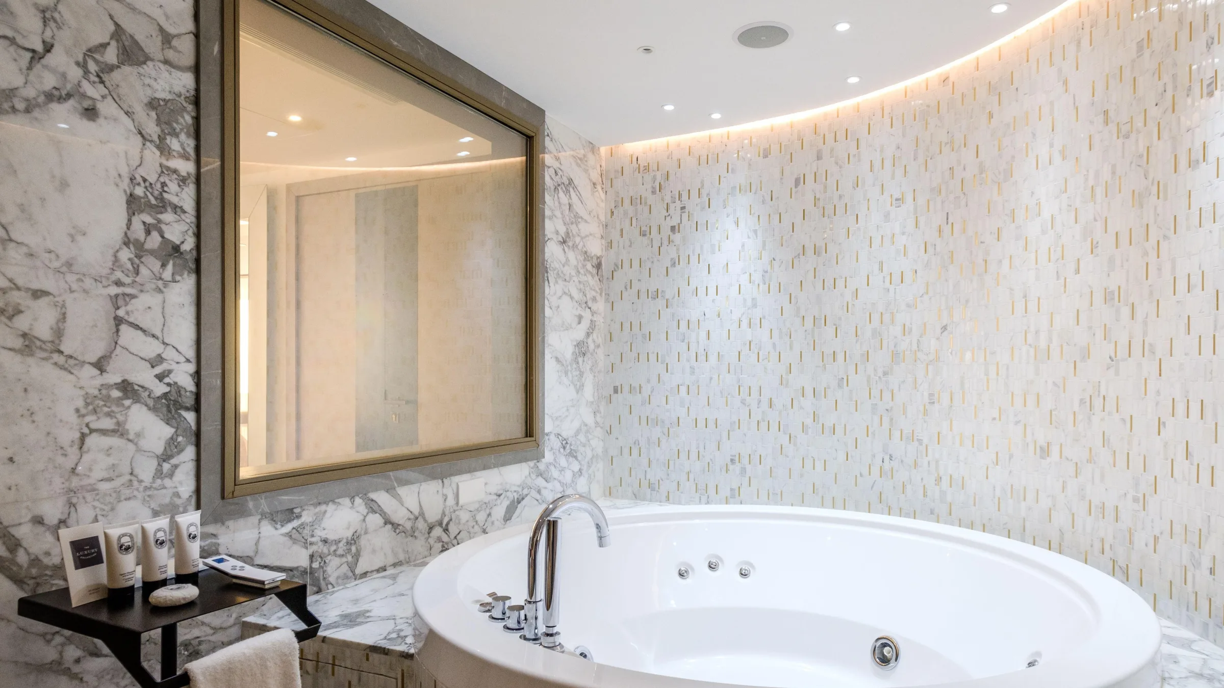 Parklane Limassol Accommodation Diamond Suite Whirlpool Bathtub LR