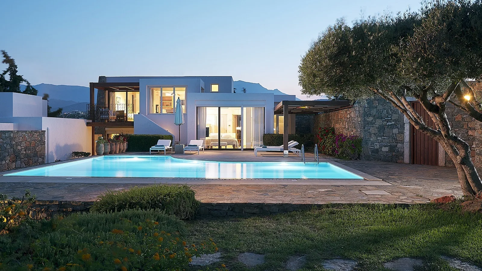The Grand Villa Anemos Private Pool 1 resize mtime20201110143334