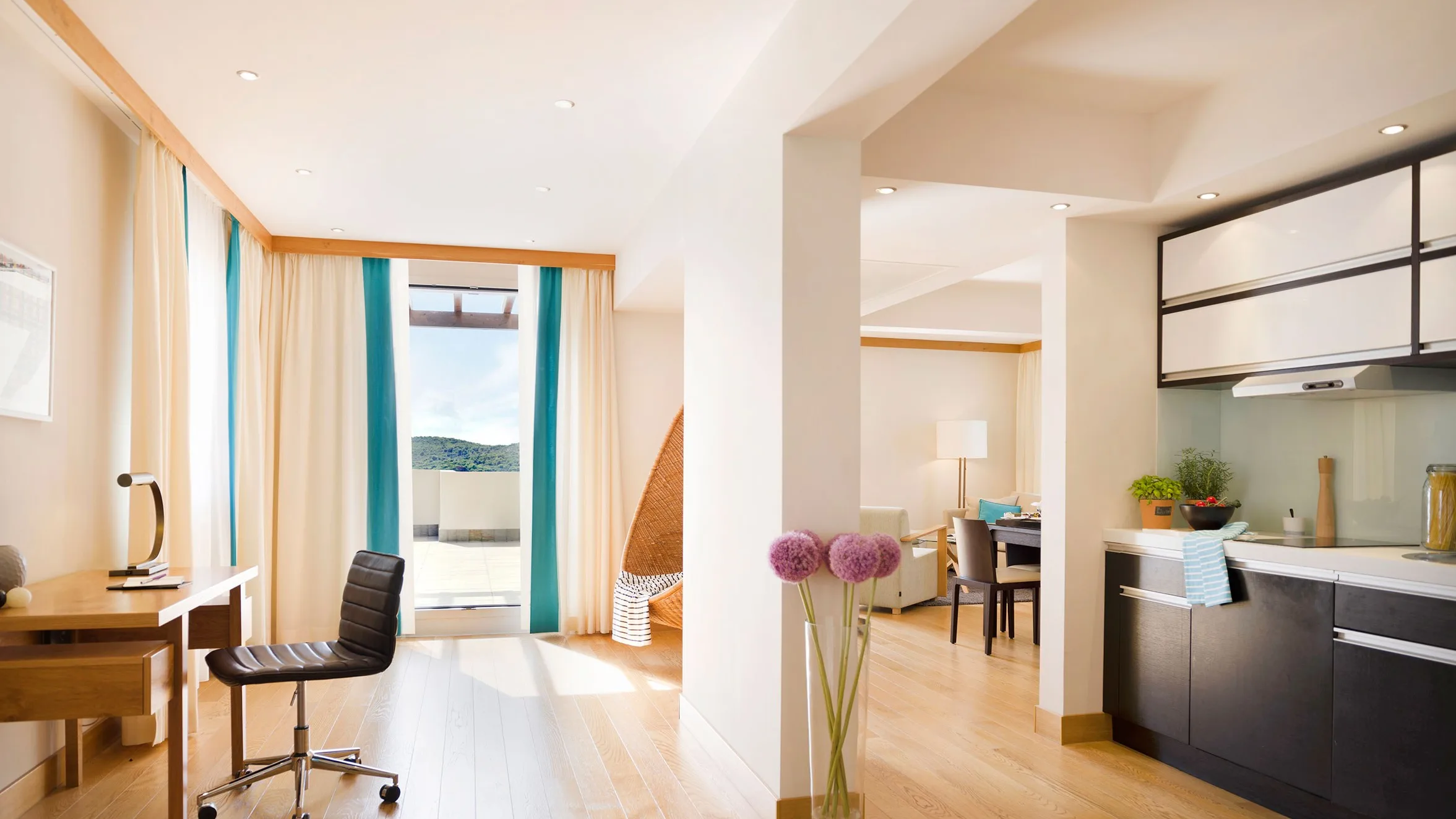 15597307433 BEDROOM SEA VIEW 1