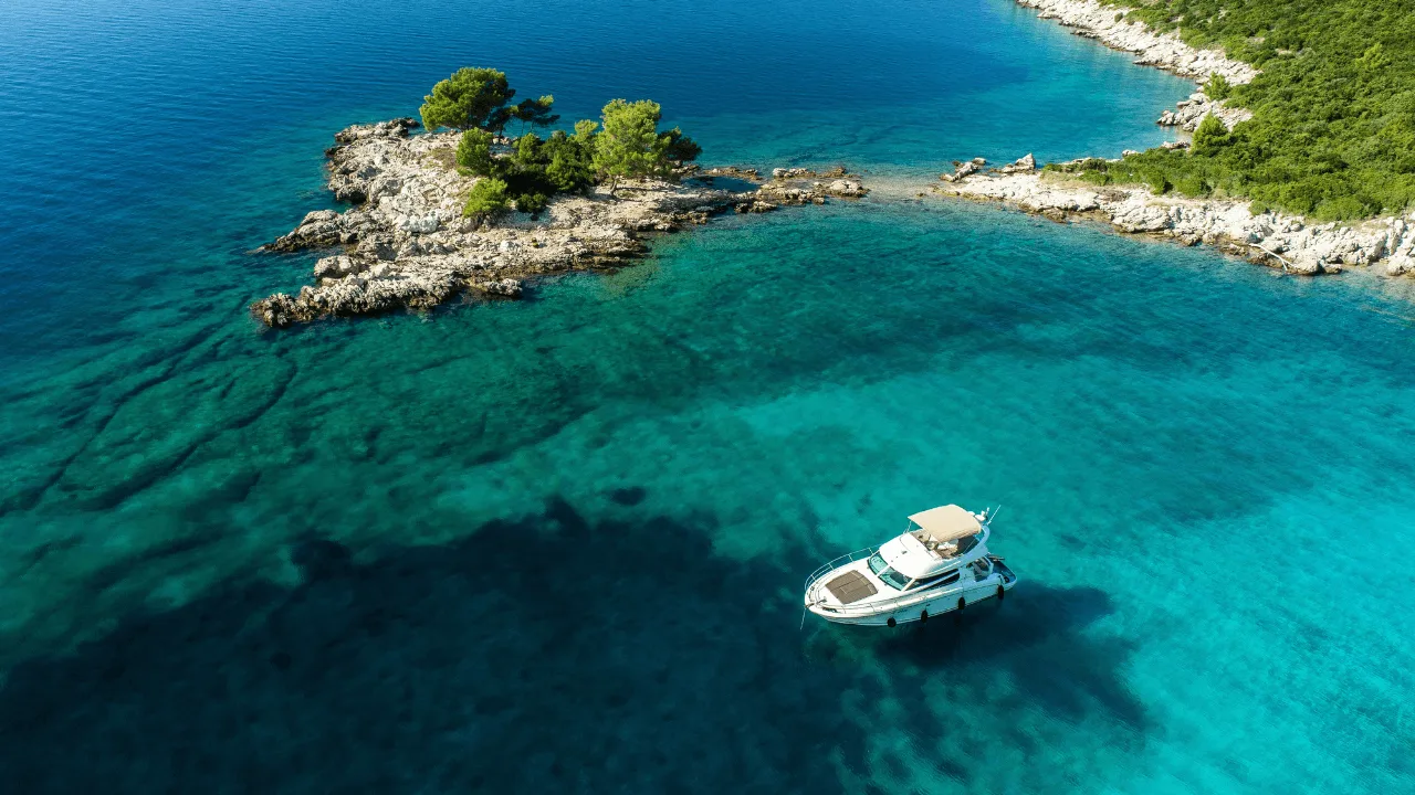 1728381919 Boat Tours