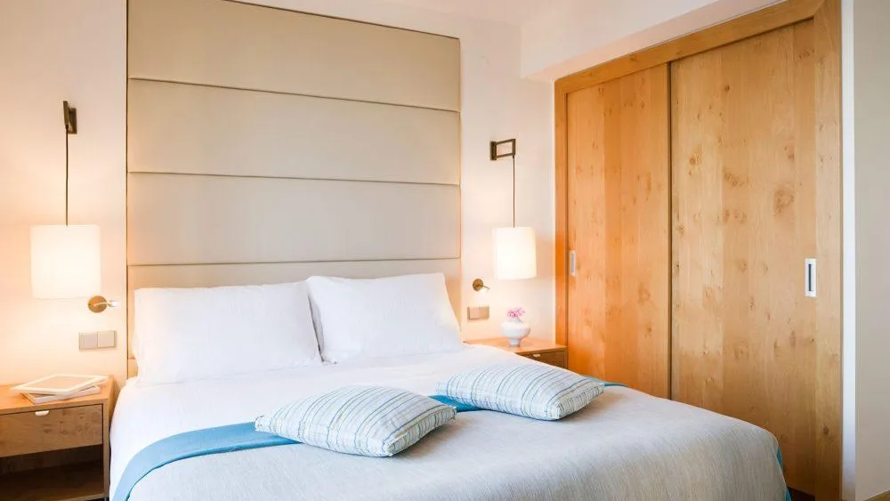 15597292112 BEDROOM SEA VIEW 3