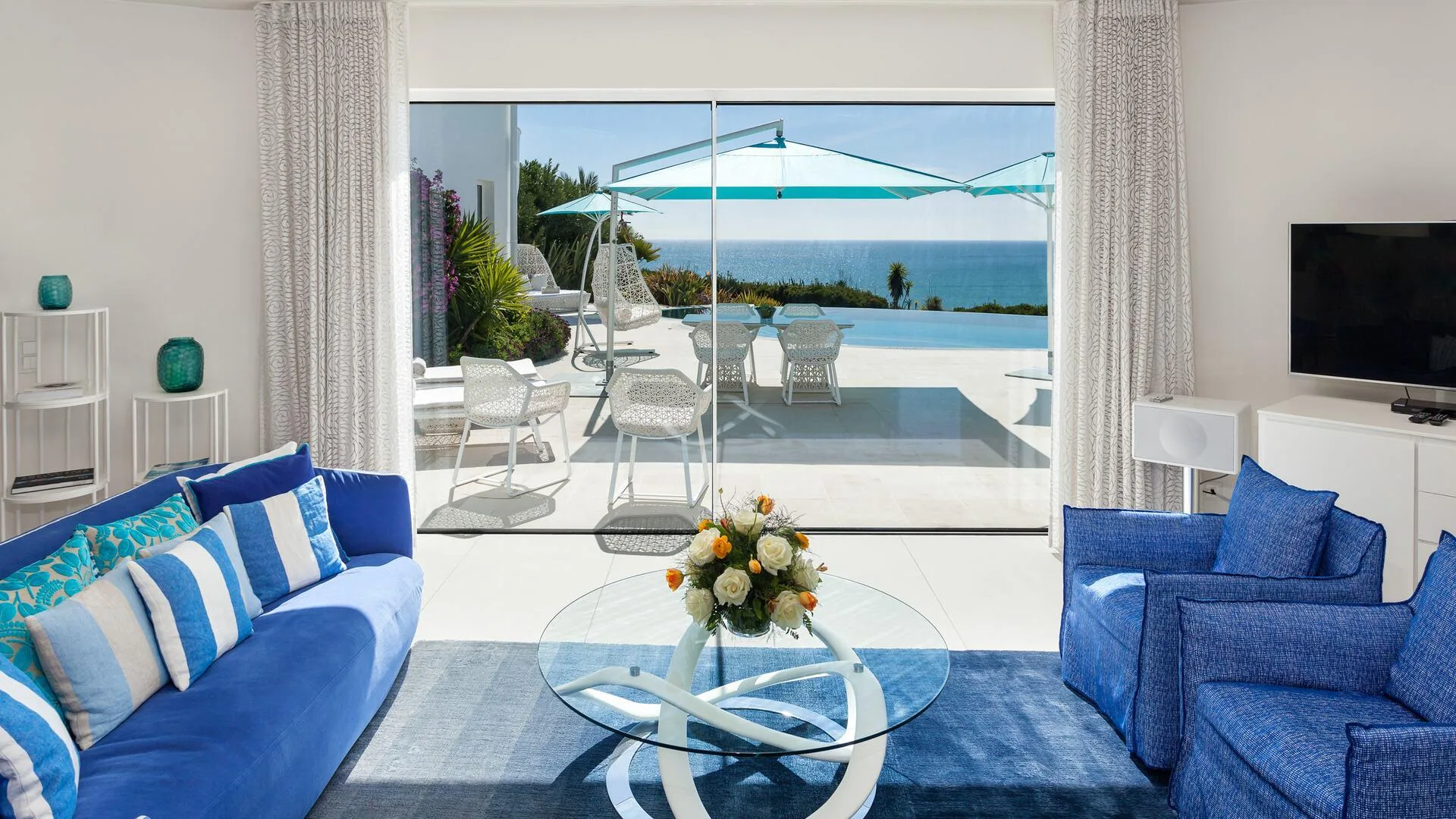 Villa Praia living room view