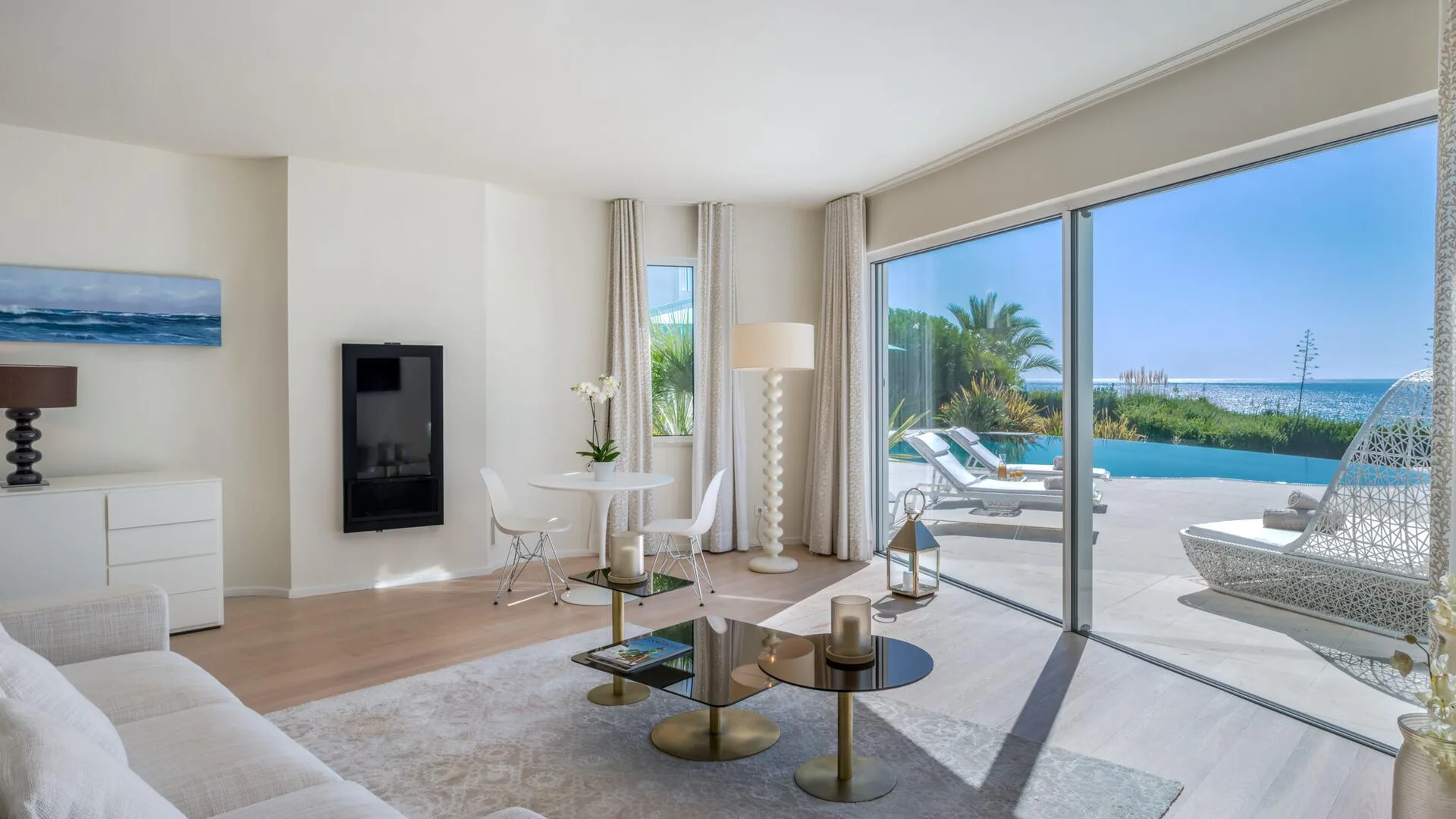 Villa Praia master bedroom fireplace