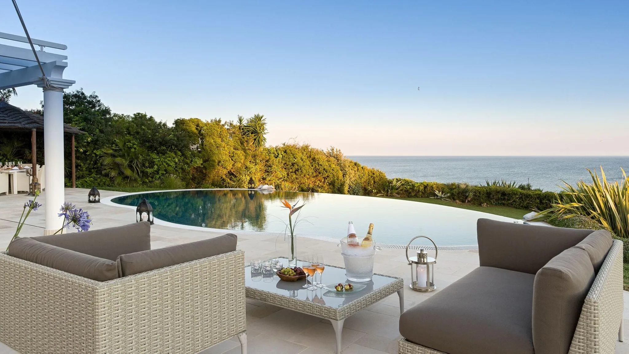 Vila trevo by the pool a