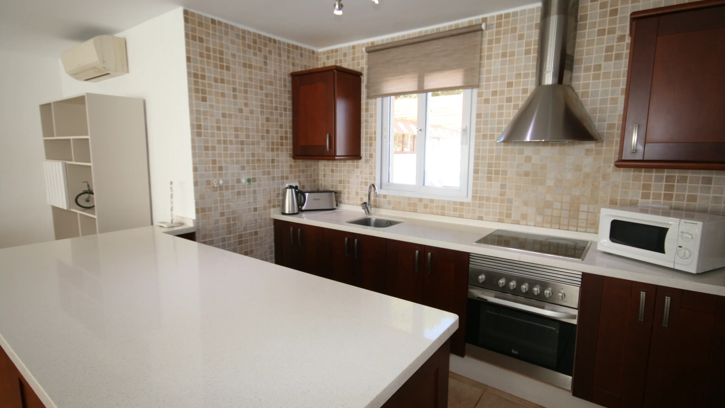 V171 Annex Kitchen