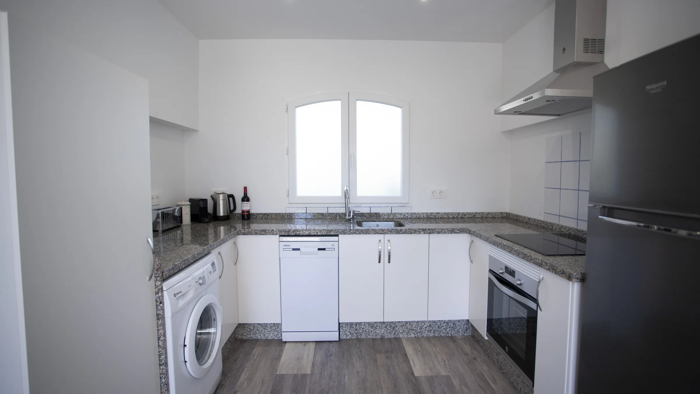 V192 Annex Kitchen