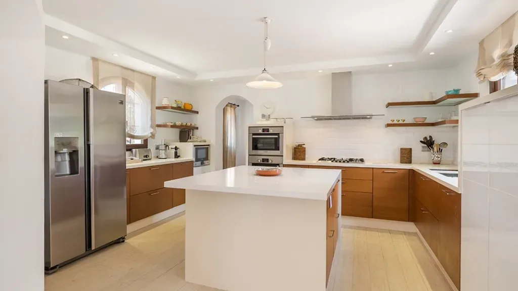 Villa70 018 kitchen
