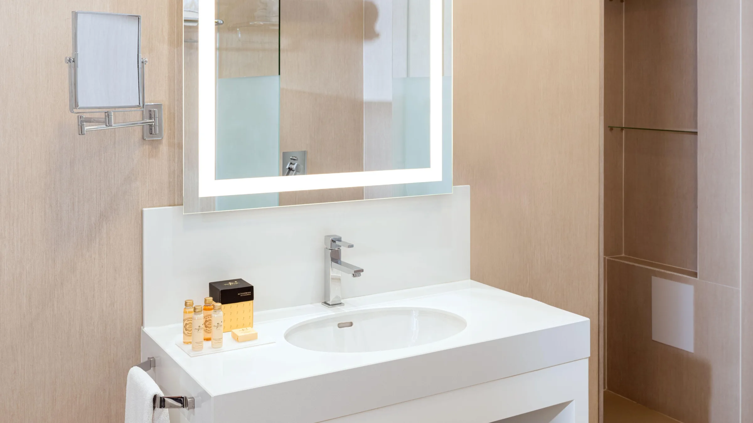 7 Bathroom