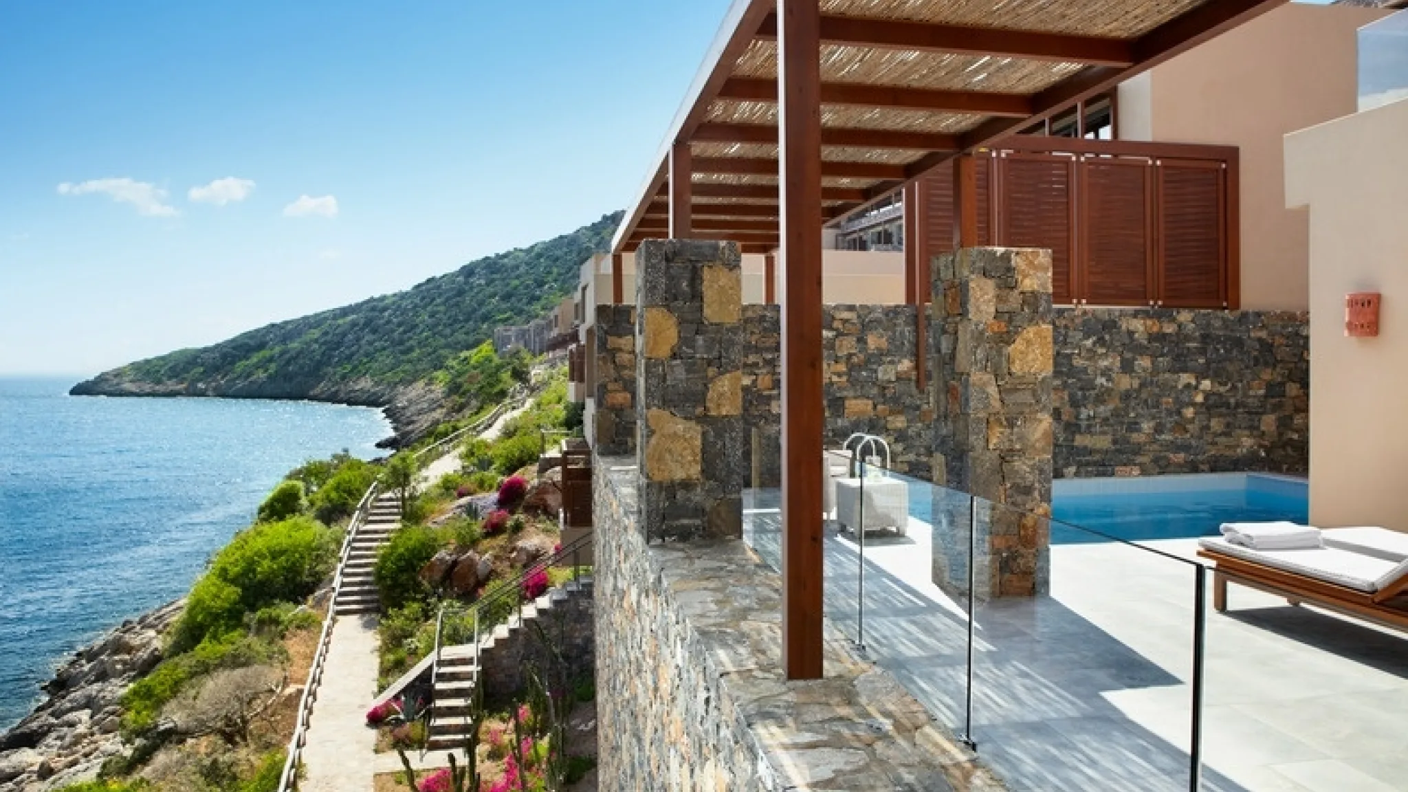 DC Villa Overview 01