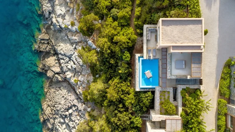 DC Villa Onebedroom Terrace Drone 01